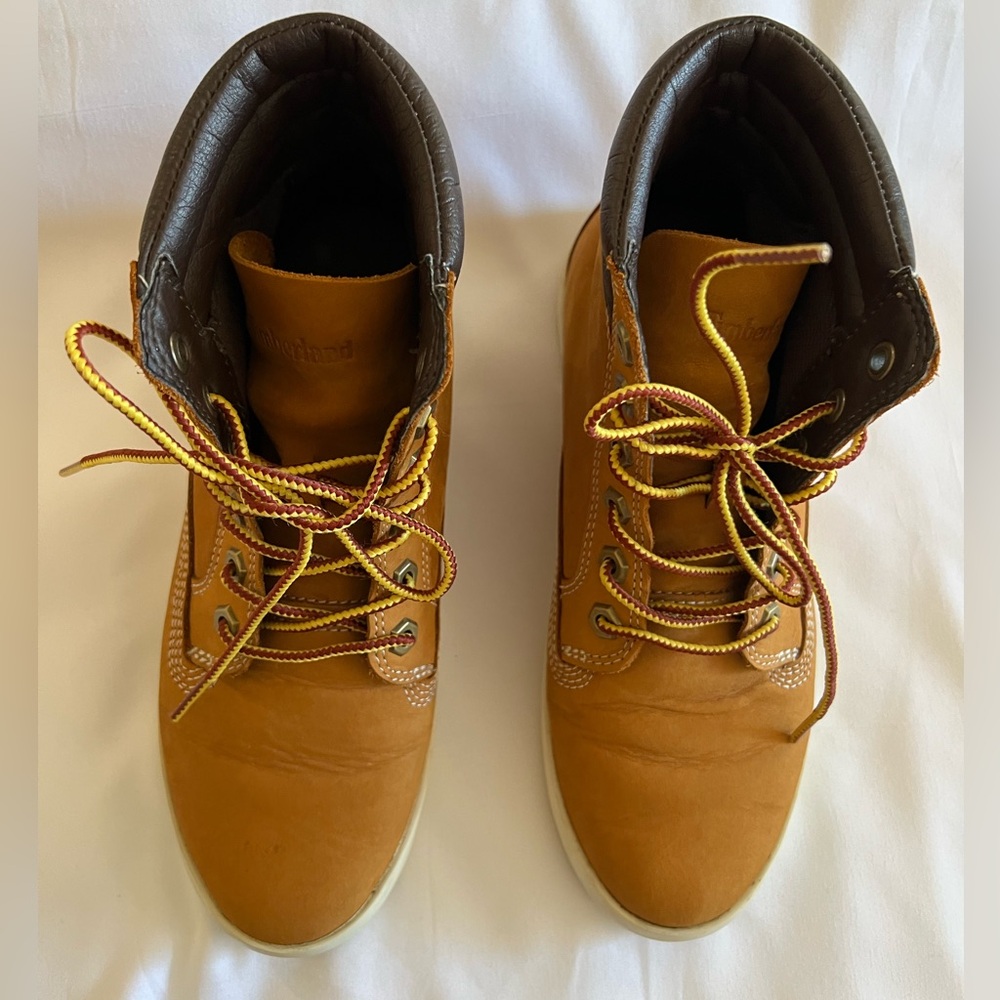 Timberland Women’s Dausette Sneaker Boot Size 6.5